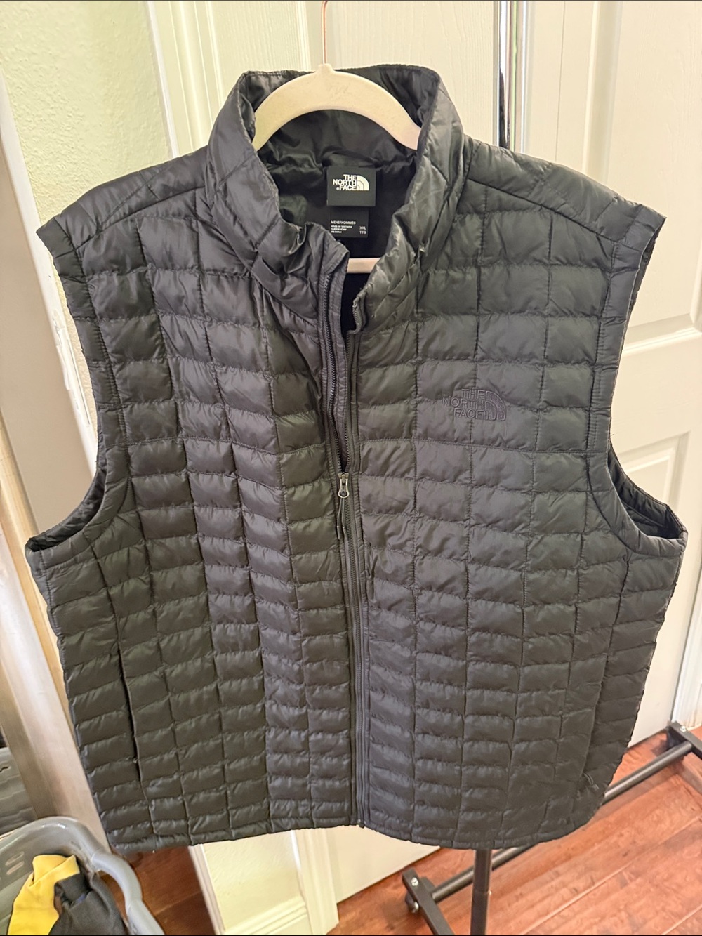 The North Face Men's Dark Gray Quilted Puffer Vest